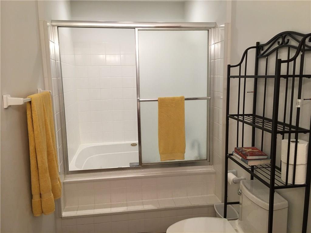 6040 East Meadow Ridge Road Columbus, IN 47203 - Photo 16 of 28 Gallery Image 16