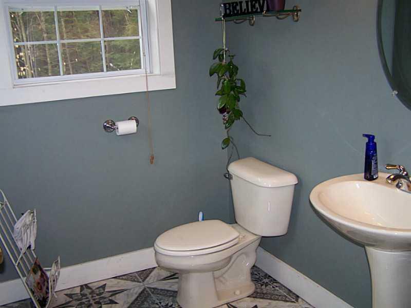 27 Stonebrook Road Windham, ME 04062 - Photo 12 of 35 Bathroom. half bath