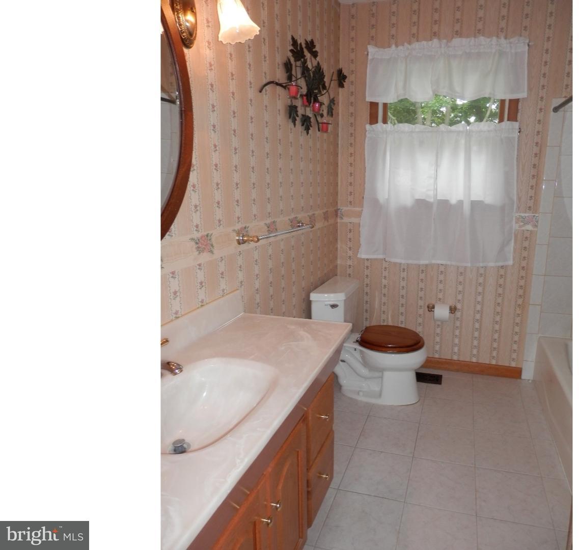 9 Nassau Road Lumberton, NJ 08048 - Photo 17 of 25 Bathroom