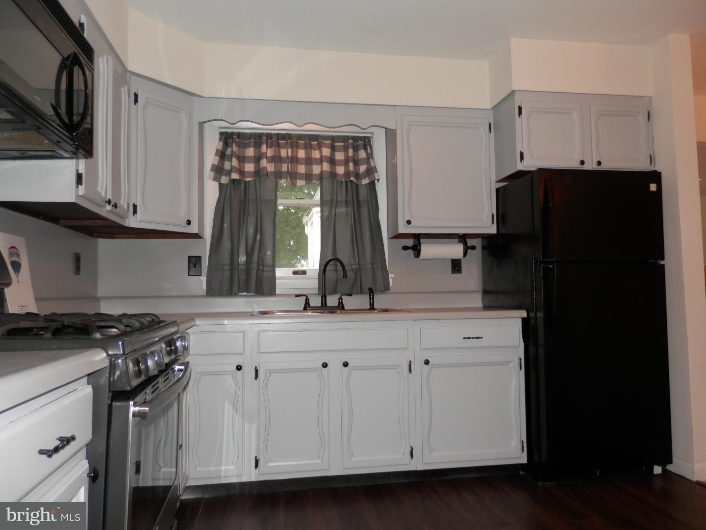 9 Nassau Road Lumberton, NJ 08048 - Photo 6 of 25 Kitchen
