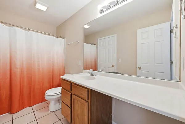 $220,000 | 1497 Stonefield Drive, DeKalb, IL 60115