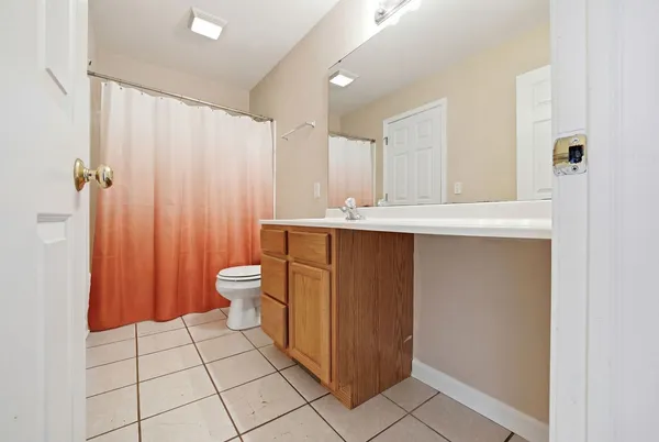 $220,000 | 1497 Stonefield Drive, DeKalb, IL 60115