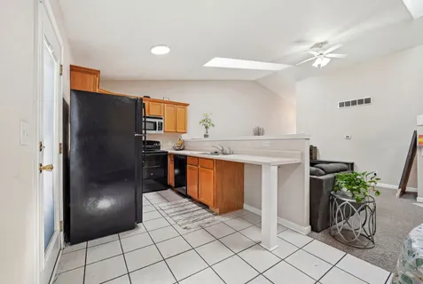 $220,000 | 1497 Stonefield Drive, DeKalb, IL 60115