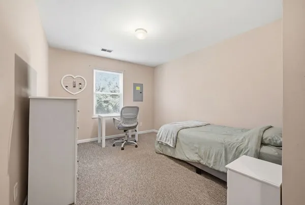 $220,000 | 1497 Stonefield Drive, DeKalb, IL 60115