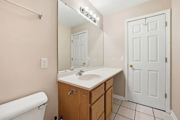 $220,000 | 1497 Stonefield Drive, DeKalb, IL 60115