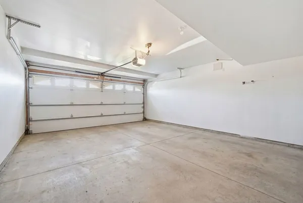 $220,000 | 1497 Stonefield Drive, DeKalb, IL 60115