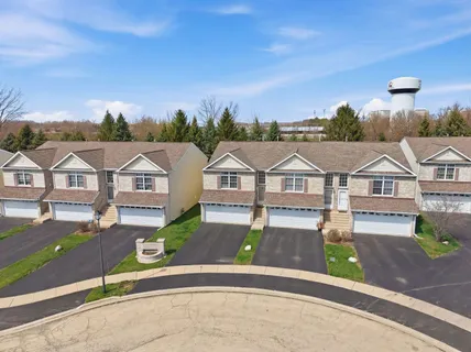 $220,000 | 1497 Stonefield Drive, DeKalb, IL 60115