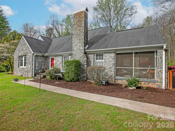 $475,000 | 514 Cherryfield Loop, Brevard, NC 28712