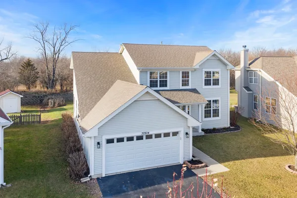 $3,300 | 32804 Bending Creek Road, Lakemoor, IL 60051