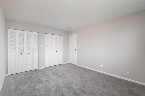 $1,695 | 708 65th Street, Unit 5, Westmont, IL 60559