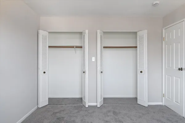 $1,695 | 708 65th Street, Unit 5, Westmont, IL 60559