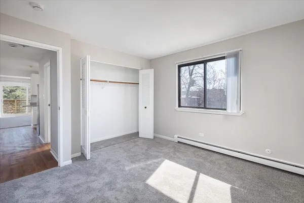 $1,695 | 708 65th Street, Unit 5, Westmont, IL 60559