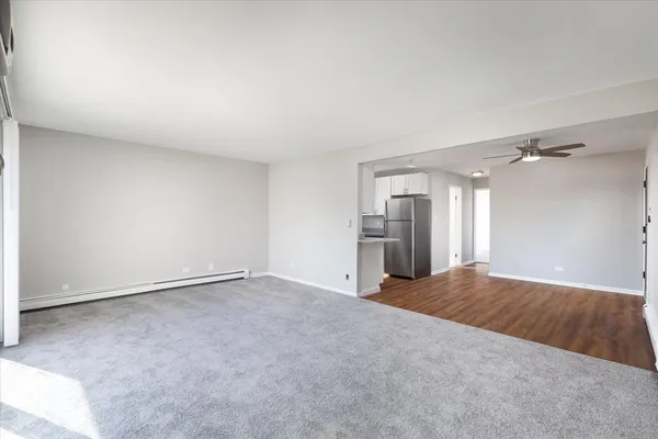 $1,695 | 708 65th Street, Unit 5, Westmont, IL 60559