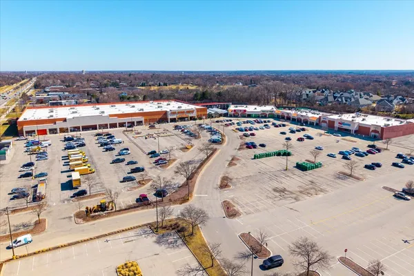 $1,695 | 708 65th Street, Unit 5, Westmont, IL 60559