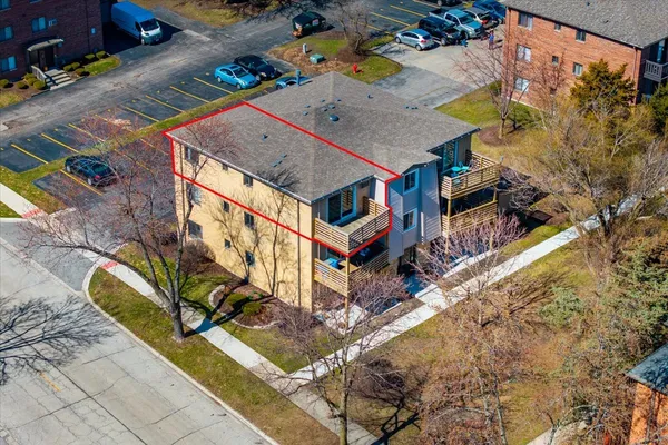 $1,695 | 708 65th Street, Unit 5, Westmont, IL 60559
