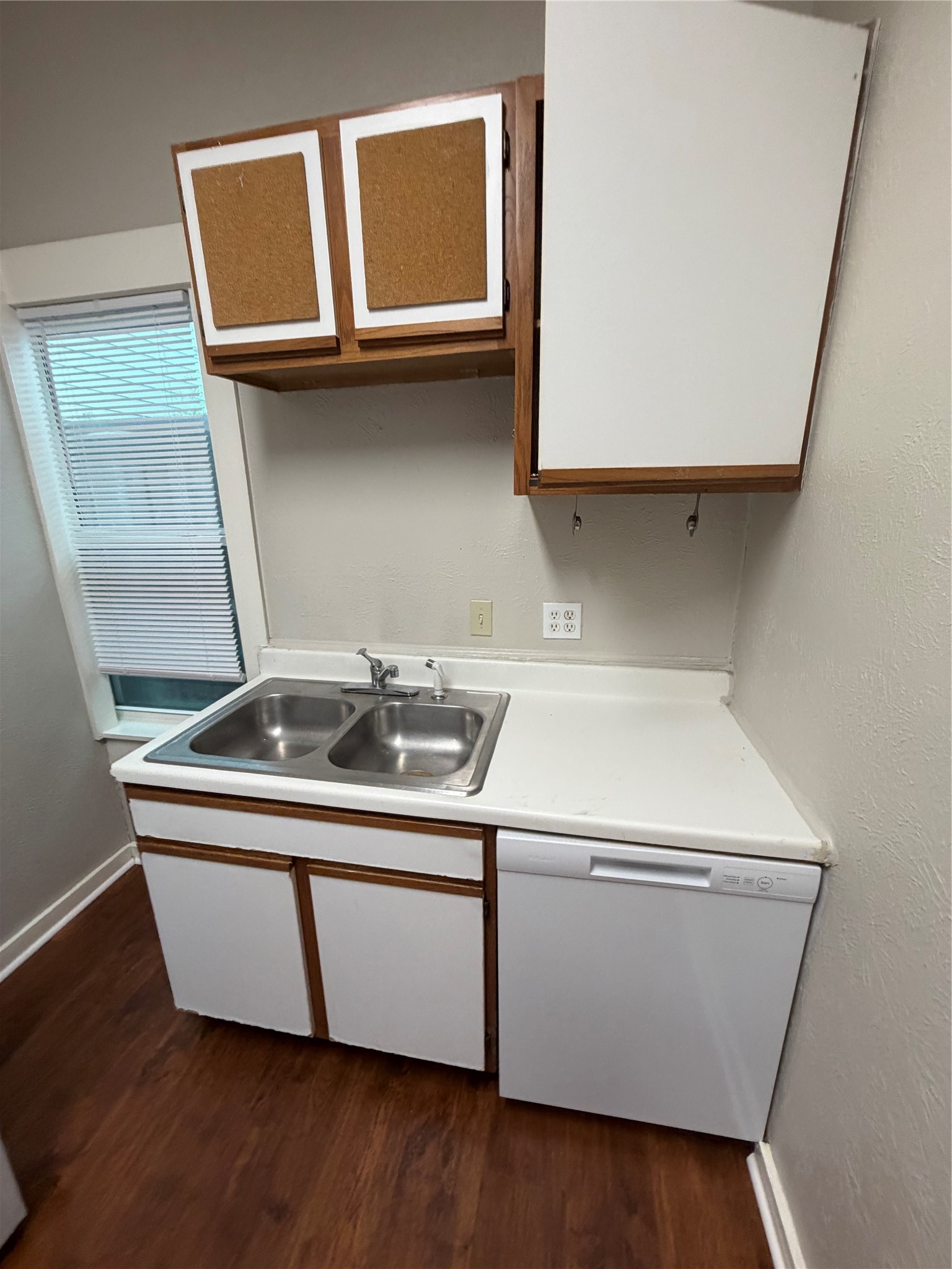 3403 Yupon Street, Unit 2 Houston, TX 77006 - Photo 5 of 13