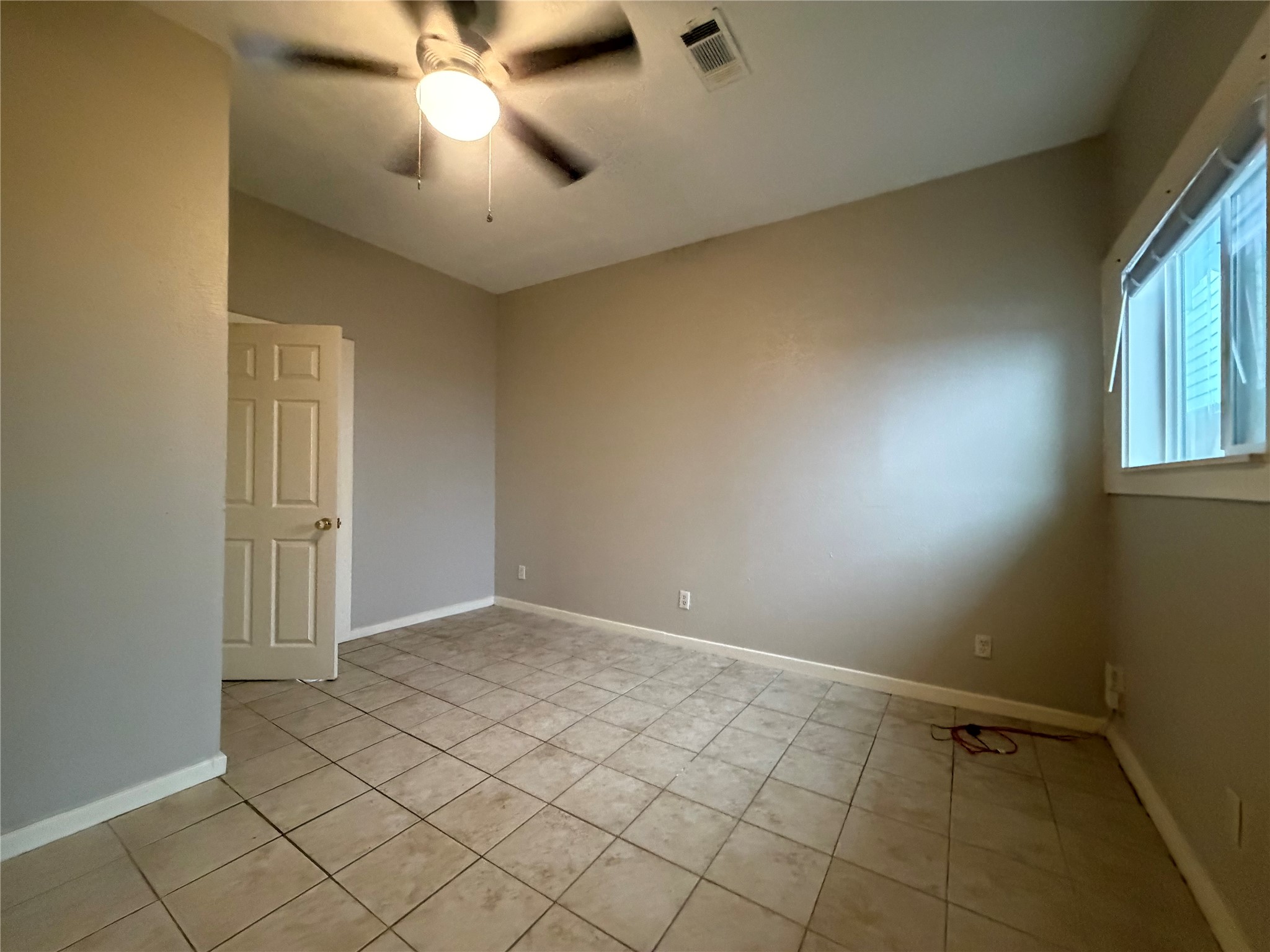 3403 Yupon Street, Unit 2 Houston, TX 77006 - Photo 7 of 13