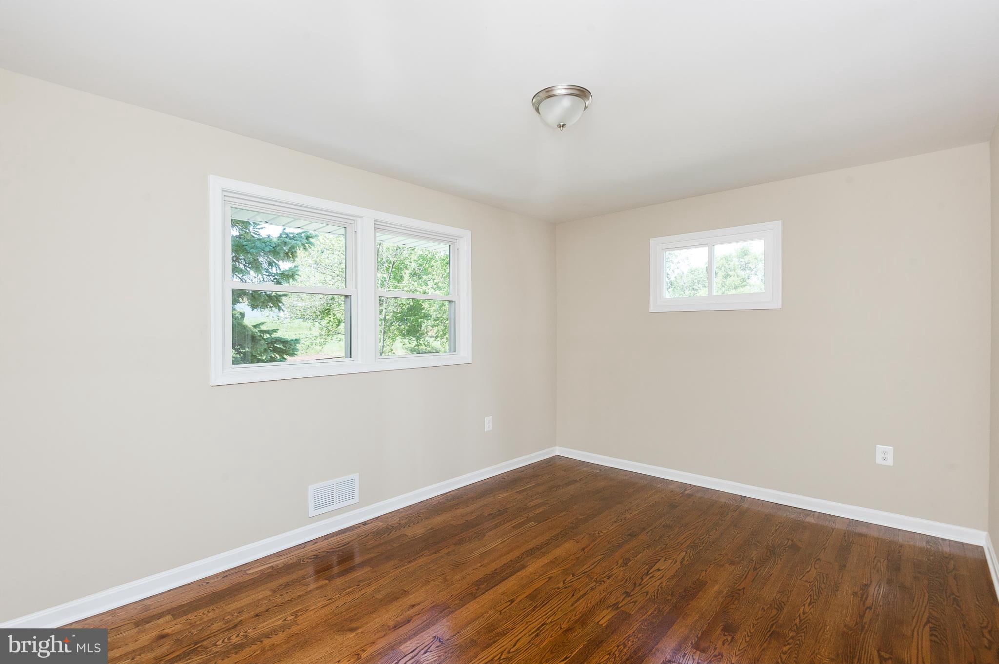 7301 Dooman Road Baltimore, MD 21244 - Photo 18 of 27 Bedroom (Master)