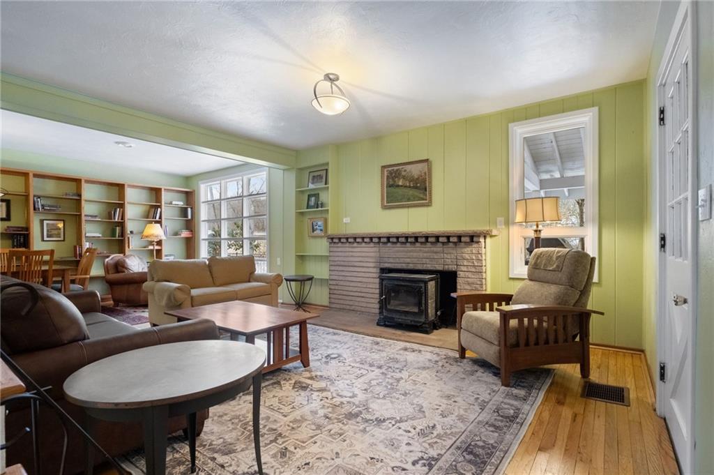 166 Shepard Road Gibsonia, PA 15044 - Photo 6 of 46 Gallery Image 6