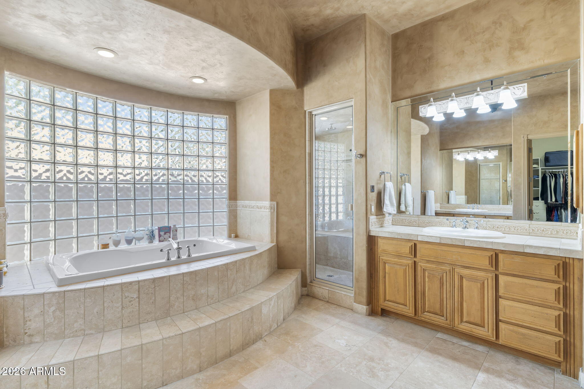 6427 East Horseshoe Road Paradise Valley, AZ 85253 - Photo 36 of 93 Primary Bathroom