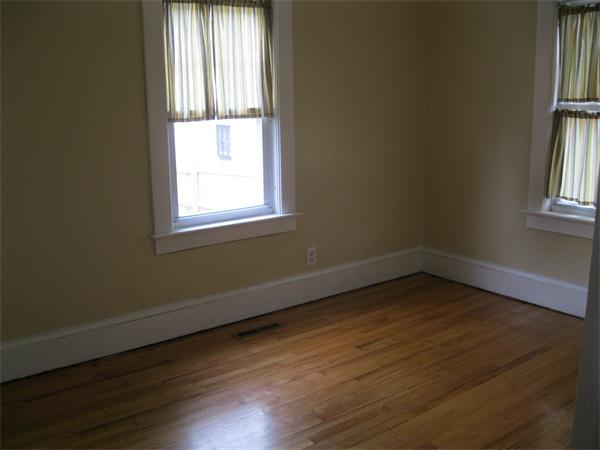 33 Russell Road Westfield, MA 01085 - Photo 3 of 27 Gallery Image 3