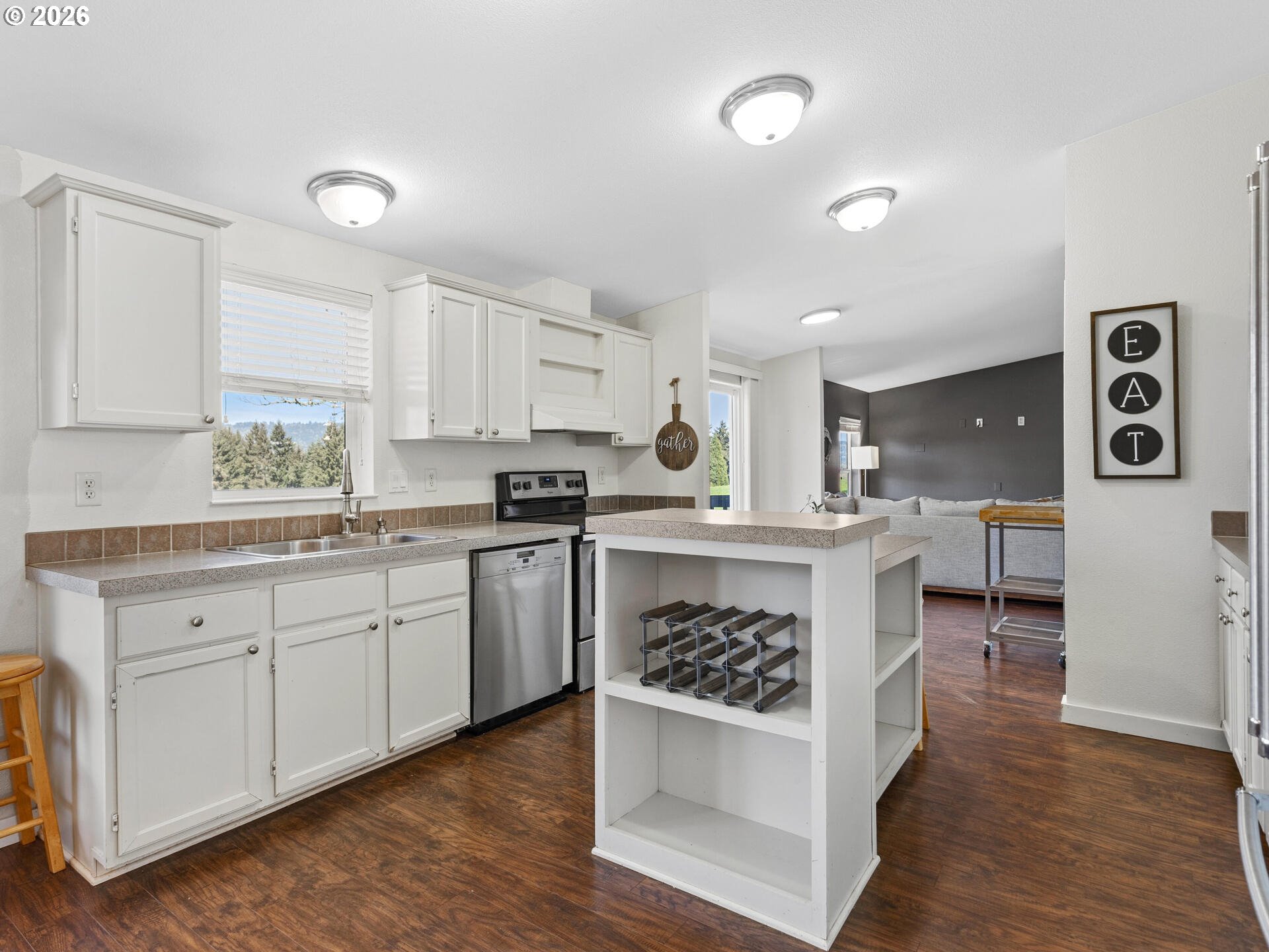 21155 Northeast Sunnycrest Road Newberg, OR 97132 - Photo 14 of 48