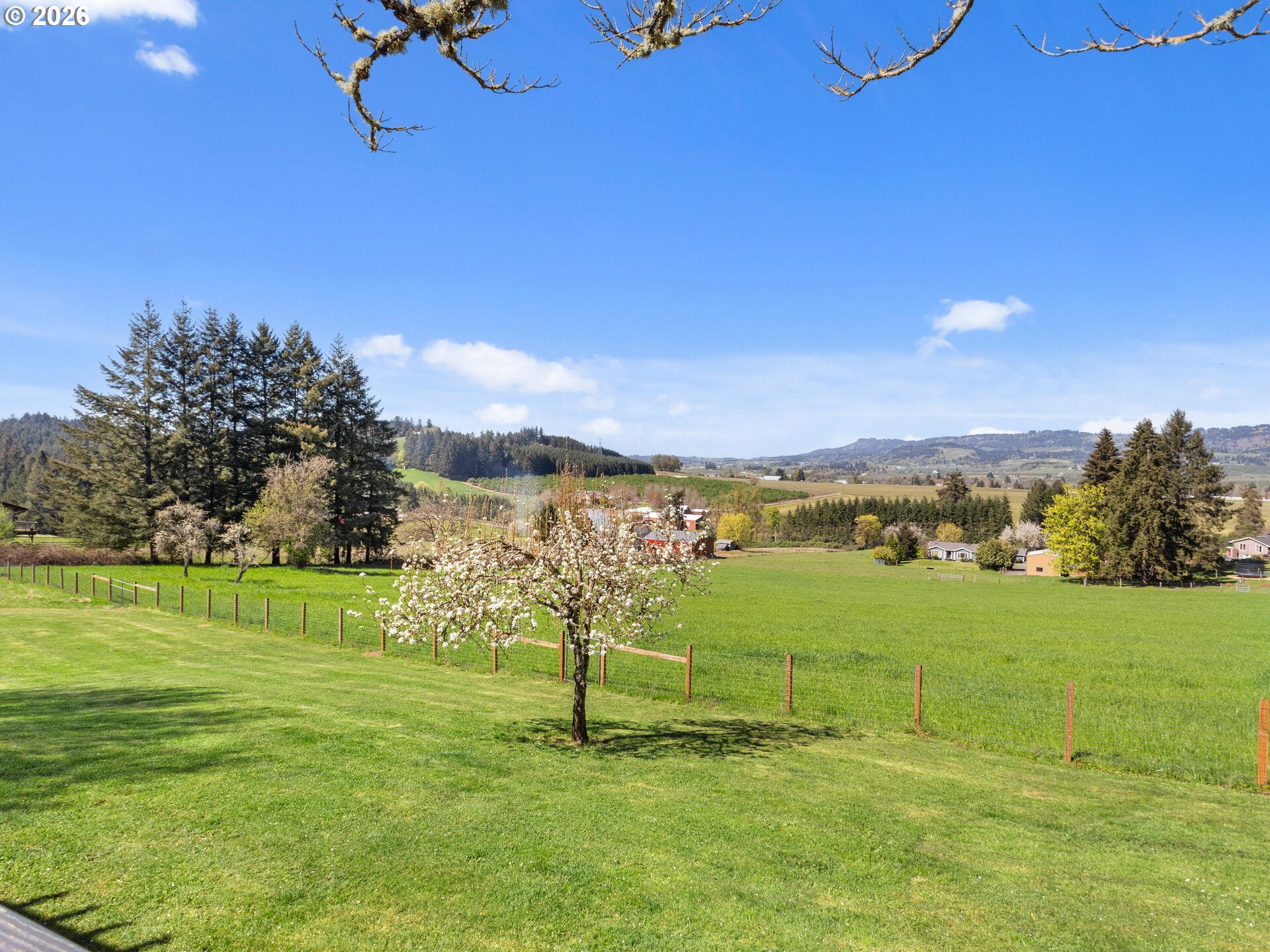 21155 Northeast Sunnycrest Road Newberg, OR 97132 - Photo 35 of 48