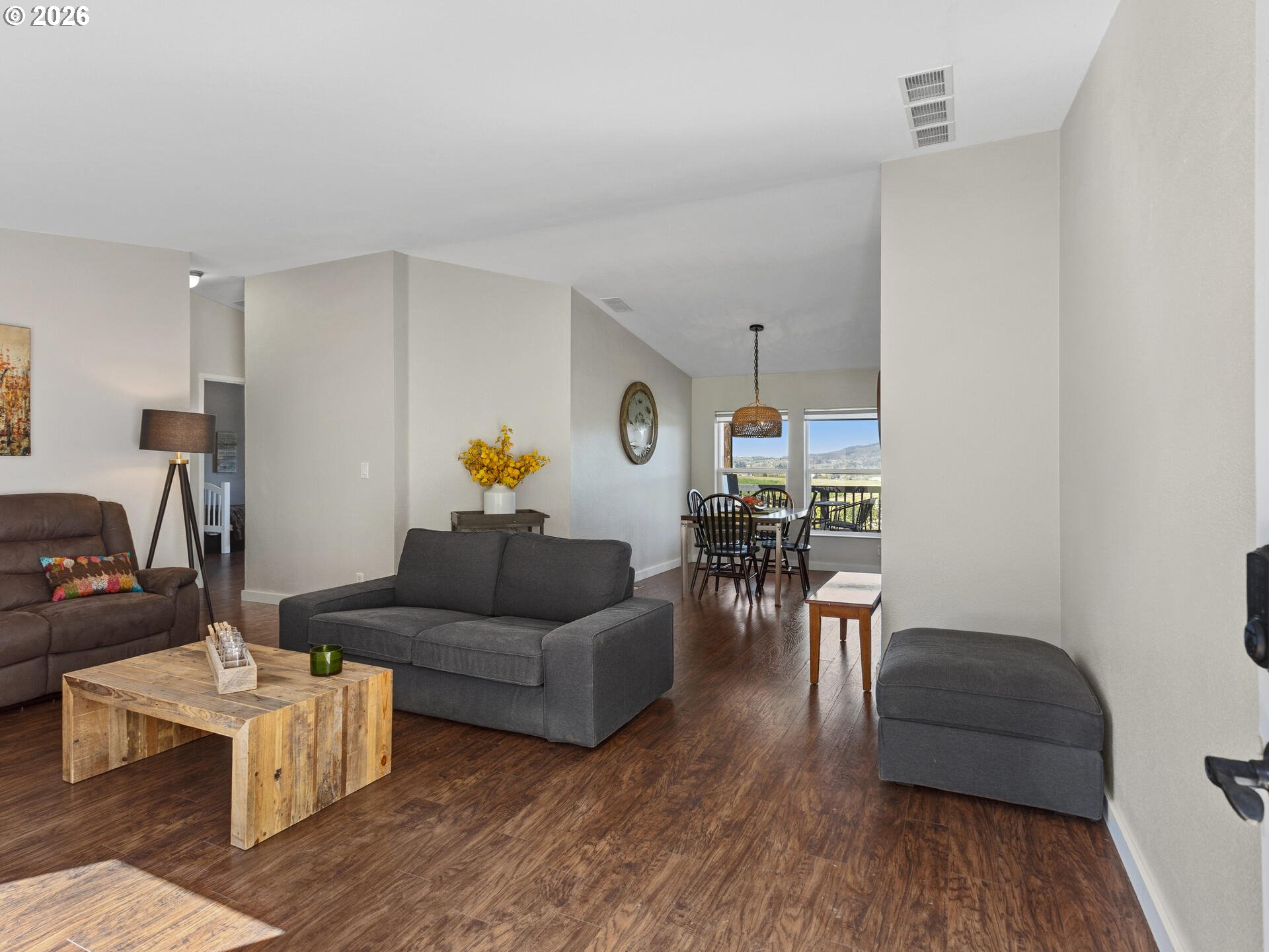 21155 Northeast Sunnycrest Road Newberg, OR 97132 - Photo 8 of 48