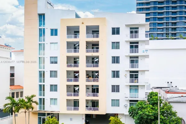 $2,500 | 425 Northeast 30th Street, Unit 404, Miami, FL 33137