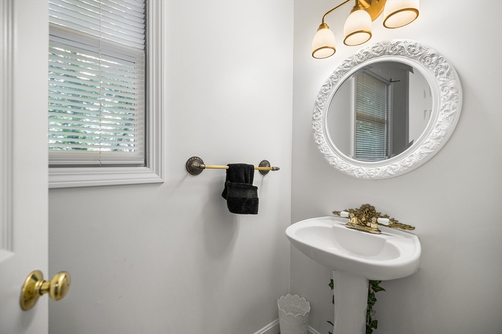 89 Old Andover Road North Reading, MA 01864 - Photo 15 of 42