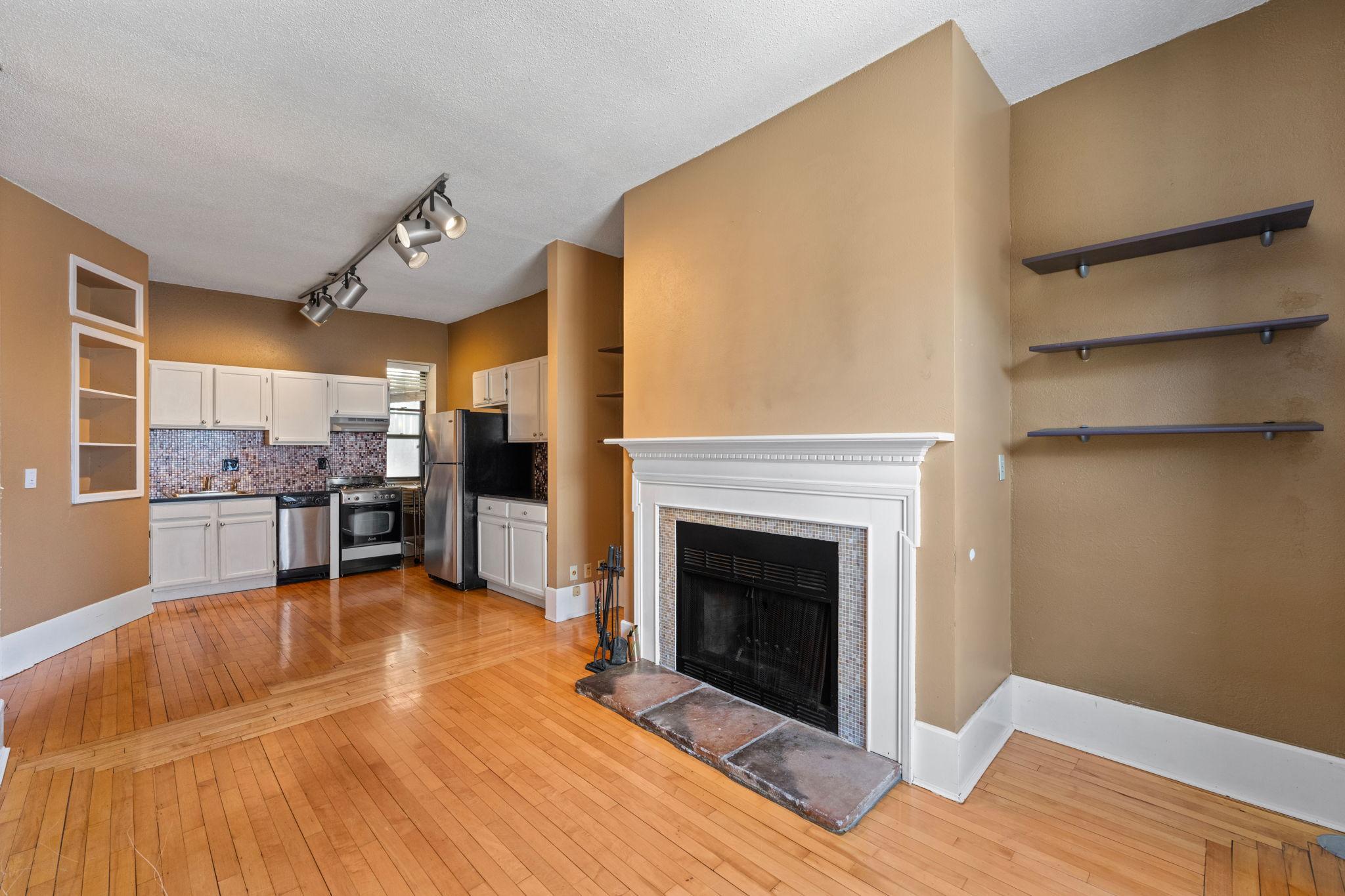 609 South 9th Street, Unit 8 Minneapolis, MN 55404 - Photo 2 of 30
