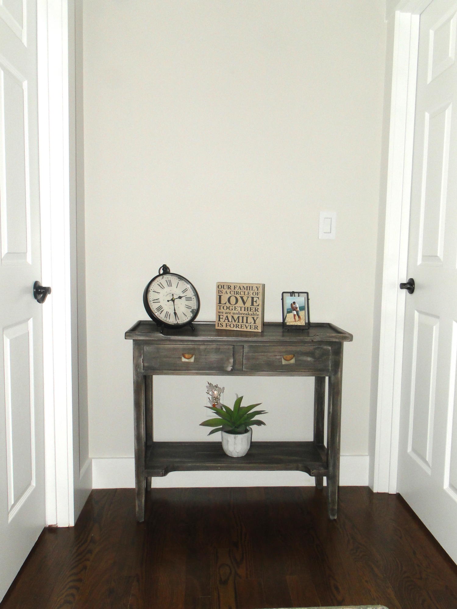 30 Brewster Road Mashpee, MA 02649 - Photo 26 of 58 a view of a hallway with entryway