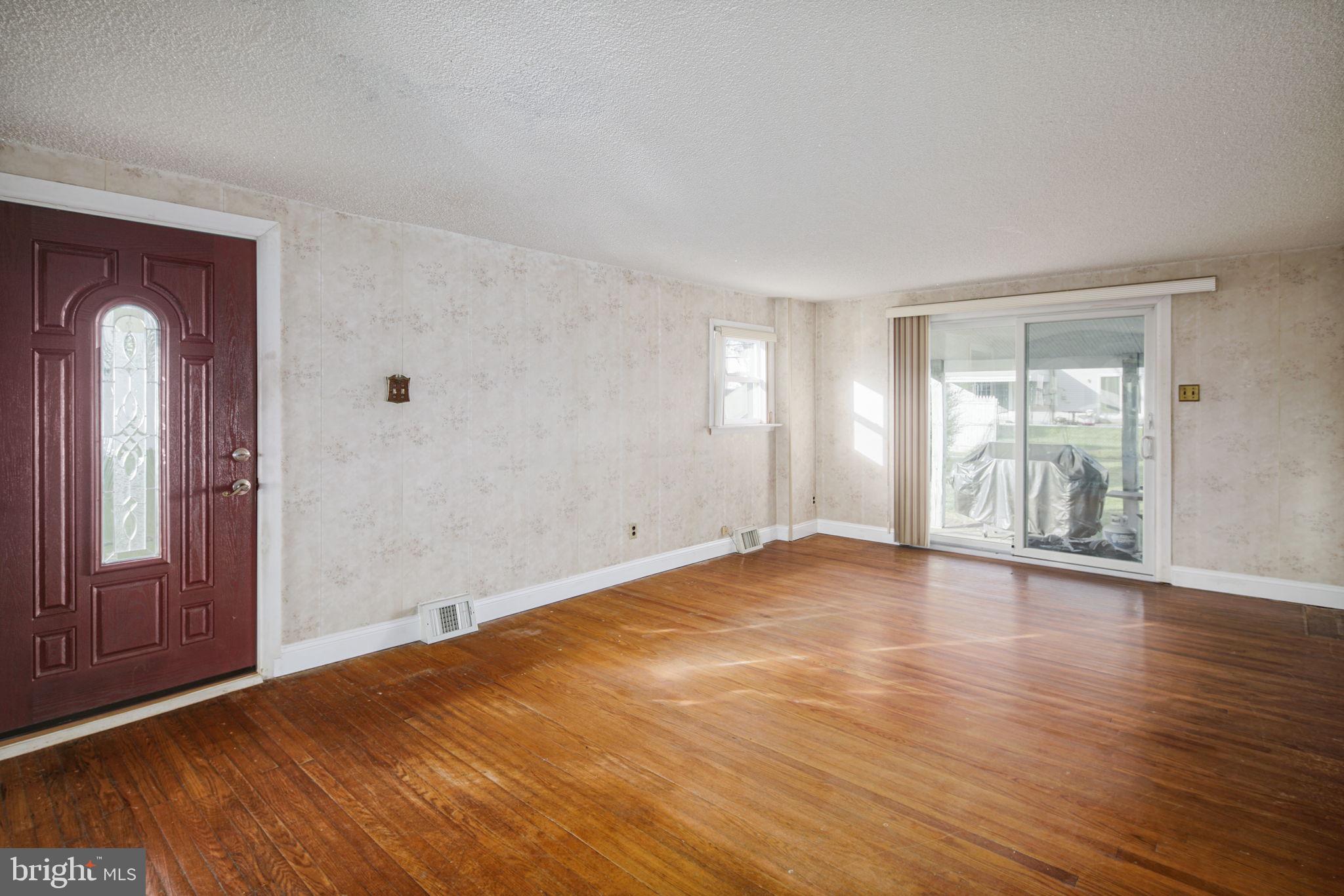 2821 Michael Road Philadelphia, PA 19152 - Photo 4 of 29 Gallery Image 4