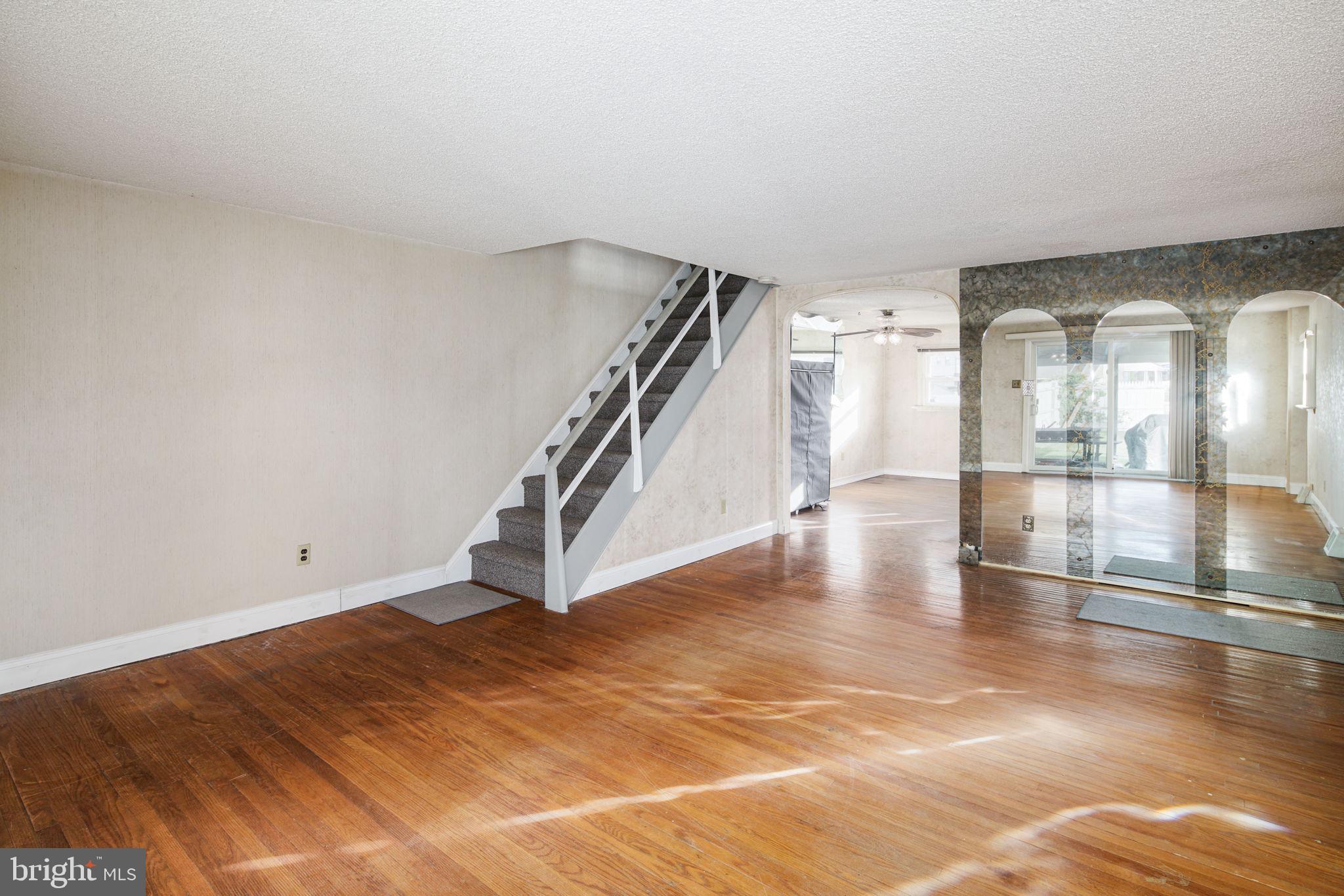 2821 Michael Road Philadelphia, PA 19152 - Photo 5 of 29 Gallery Image 5