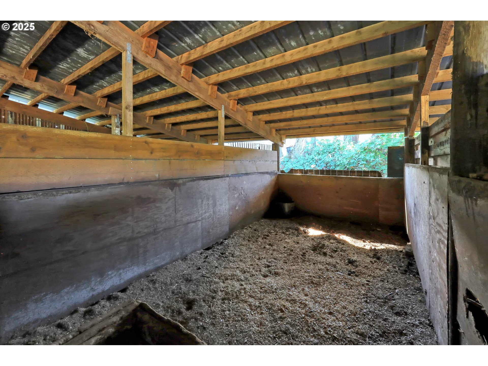 31145 Kenady Lane Cottage Grove, OR 97424 - Photo 37 of 47 a view of outdoor space and deck