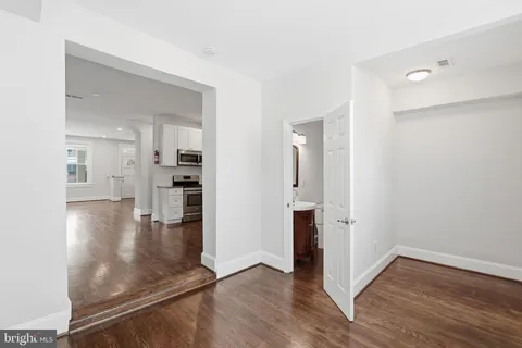 $725,000 | 2320 North Capitol Street Northwest, Washington, DC 20002