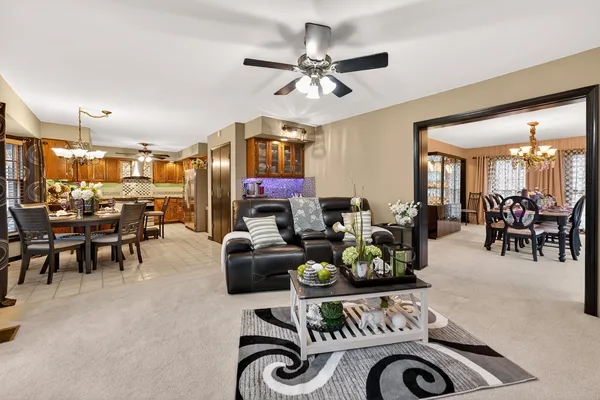 $795,000 | S775 Madison Street, Winfield, IL 60190