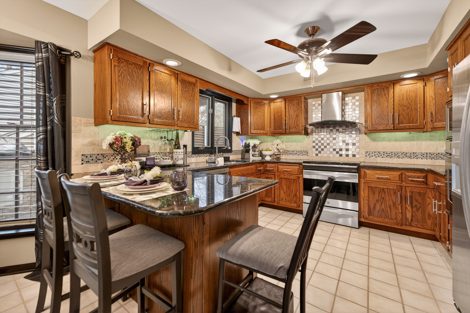 S775 Madison Street Winfield, IL 60190 - Photo 21 of 70