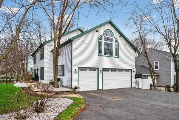 $795,000 | S775 Madison Street, Winfield, IL 60190