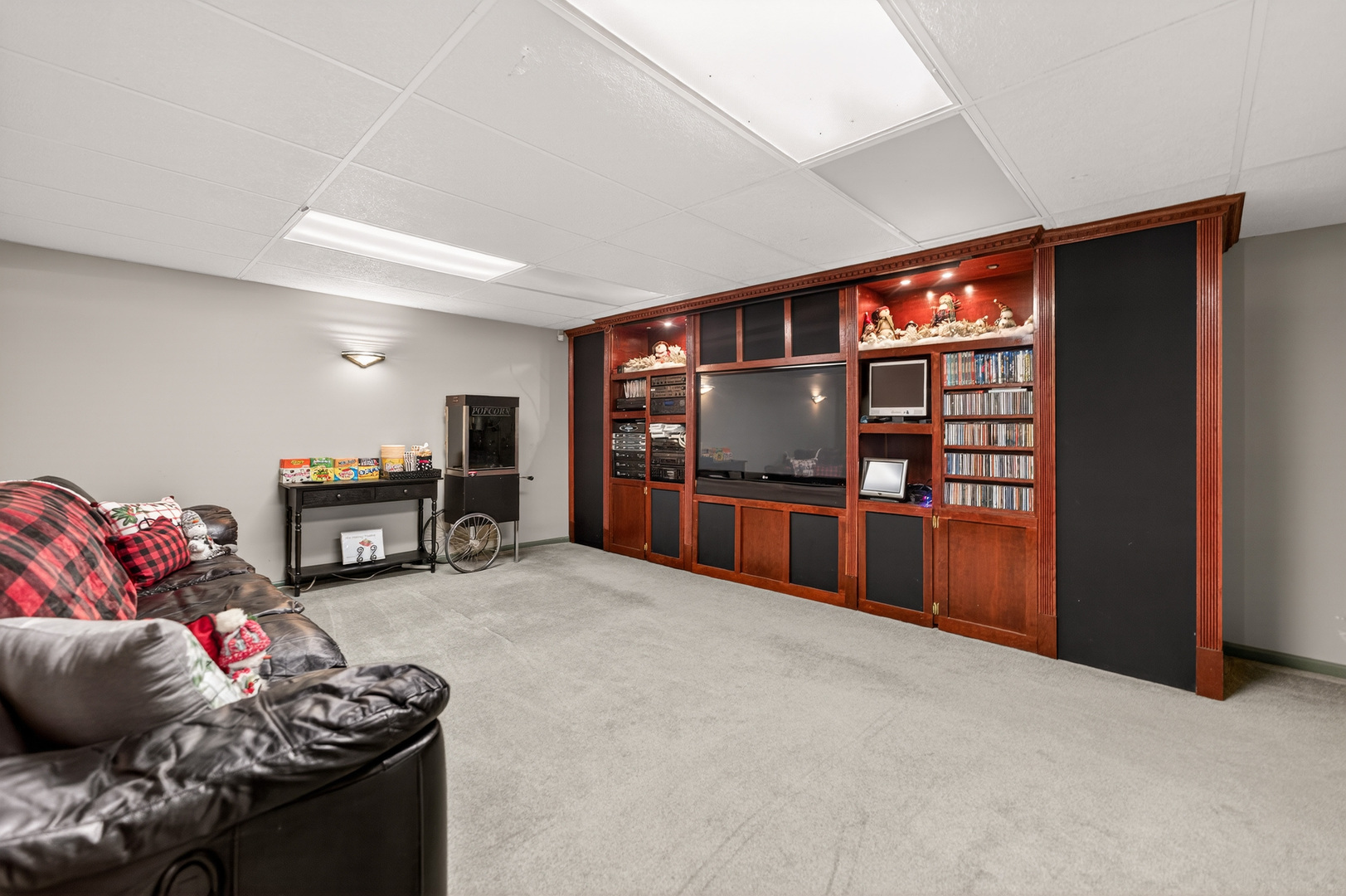 S775 Madison Street Winfield, IL 60190 - Photo 47 of 70