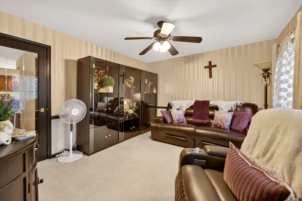 $795,000 | S775 Madison Street, Winfield, IL 60190