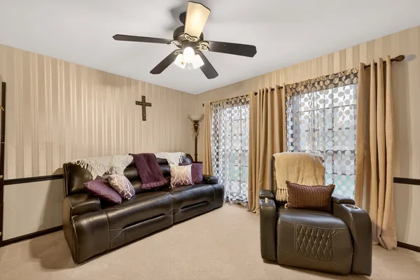 $795,000 | S775 Madison Street, Winfield, IL 60190