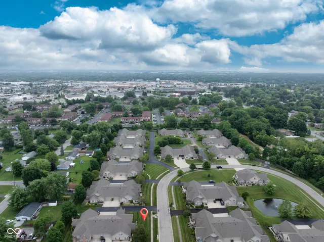 $229,900 | 1064 Laurelwood Lane, Greenwood, IN 46142