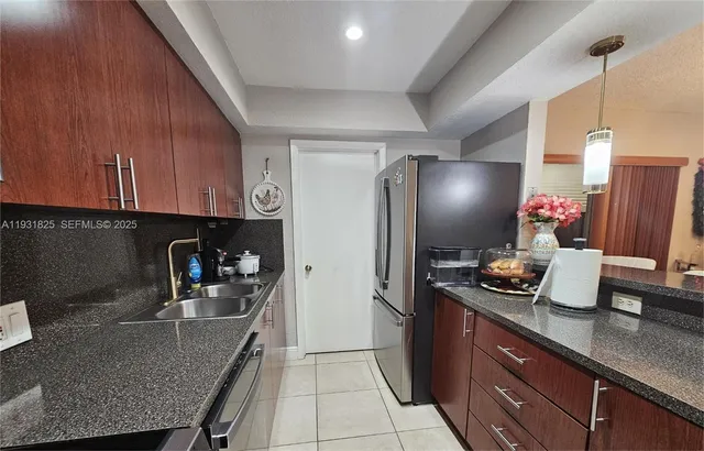 $249,900 | 8401 Southwest 107th Avenue, Unit 117E, Miami, FL 33173