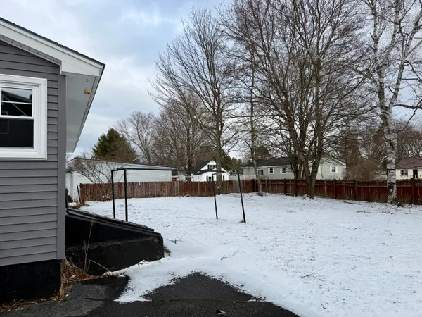 $99,000 | 12 Palm Street, East Millinocket, ME 04430