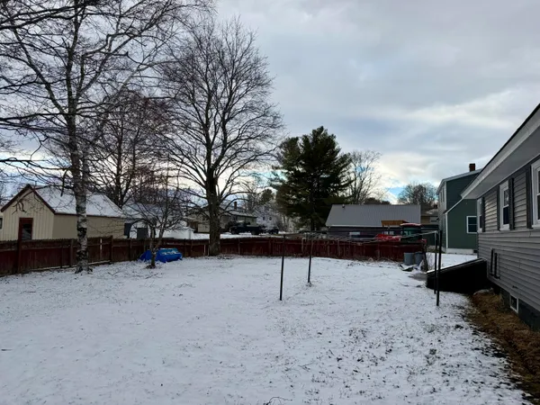 $99,000 | 12 Palm Street, East Millinocket, ME 04430