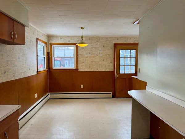 $99,000 | 12 Palm Street, East Millinocket, ME 04430