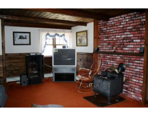 26 Middle Road Acushnet, MA 02743 - Photo 12 of 16 Gallery Image 12