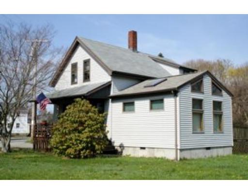 26 Middle Road Acushnet, MA 02743 - Photo 3 of 16 Gallery Image 3