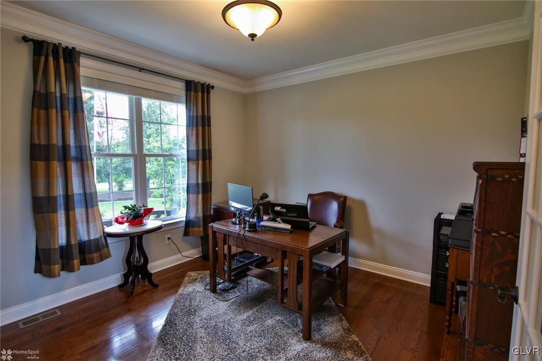 3710 Country Club Road Easton, PA 18045 - Photo 10 of 44 Gallery Image 10